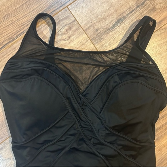 Longitude Women’s 22W Black One Piece Swimsuit Mesh Neckline Tummy Control - Picture 4 of 8